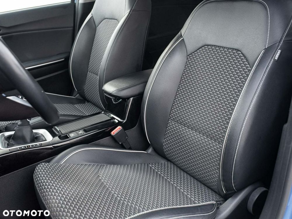 Kia Ceed 1.5 T-GDI L - 10