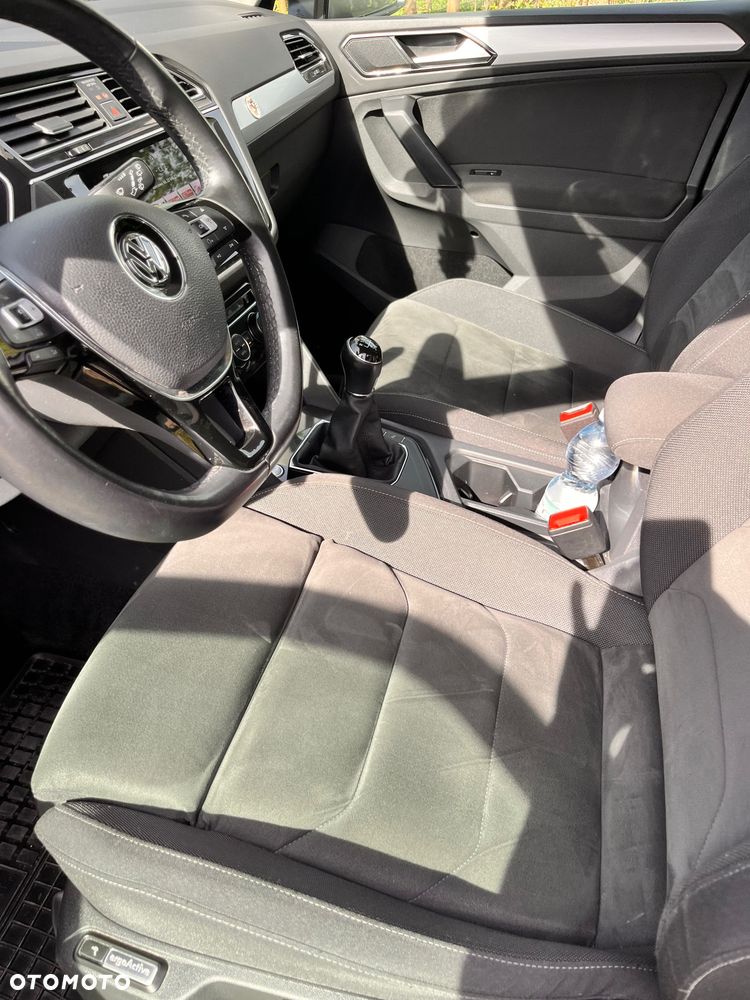 Volkswagen Tiguan - 8