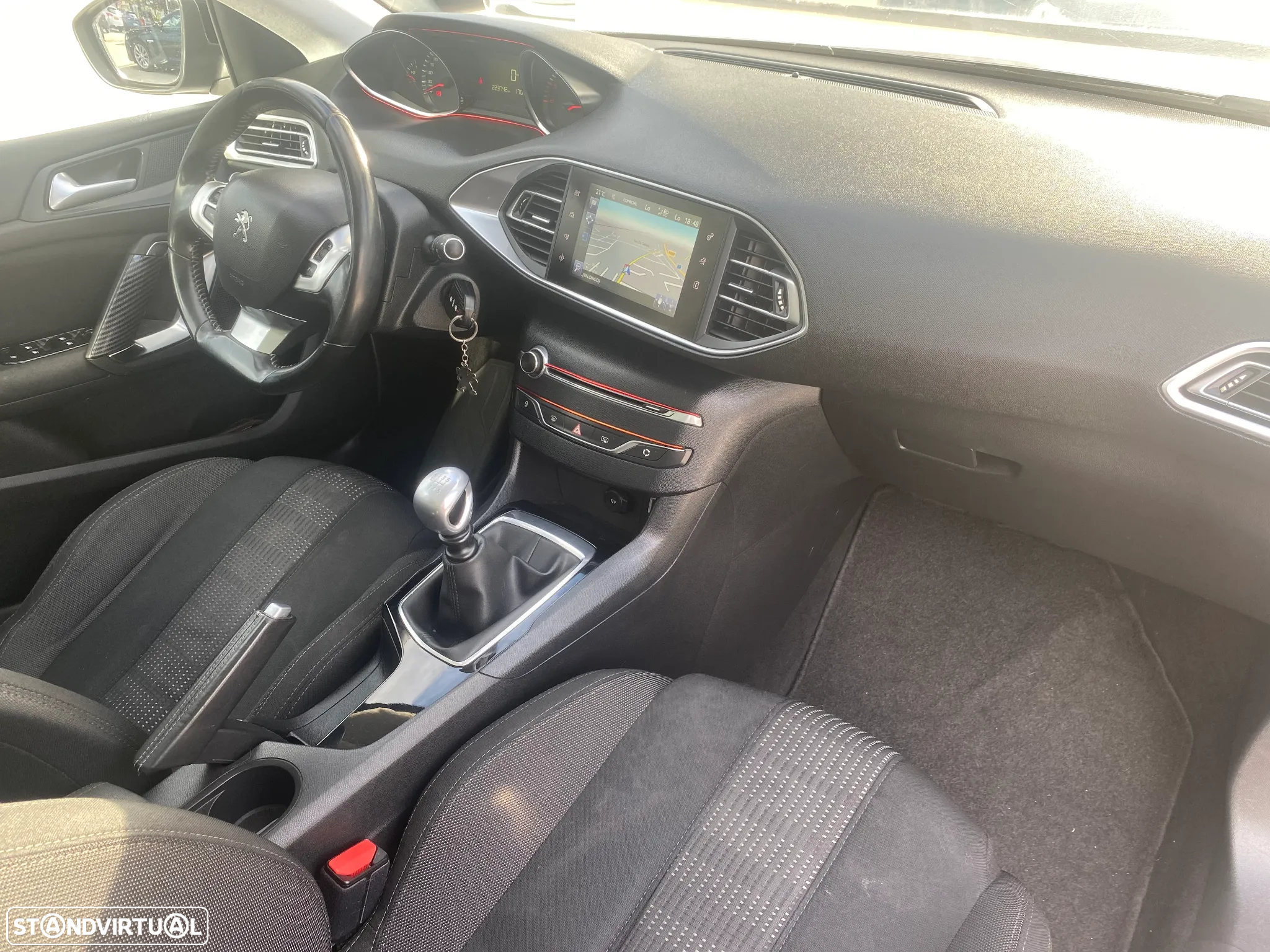 Peugeot 308 SW 1.6 BlueHDi Allure - 11