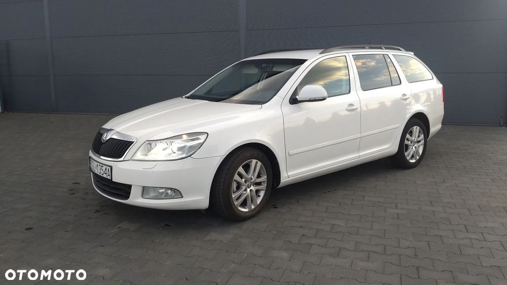 Skoda Octavia 2.0 TDI Ambiente DSG - 8