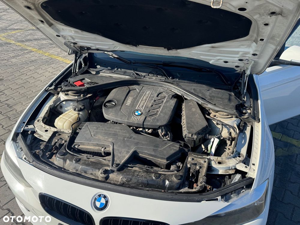 BMW Seria 3 318d Sport Line - 17