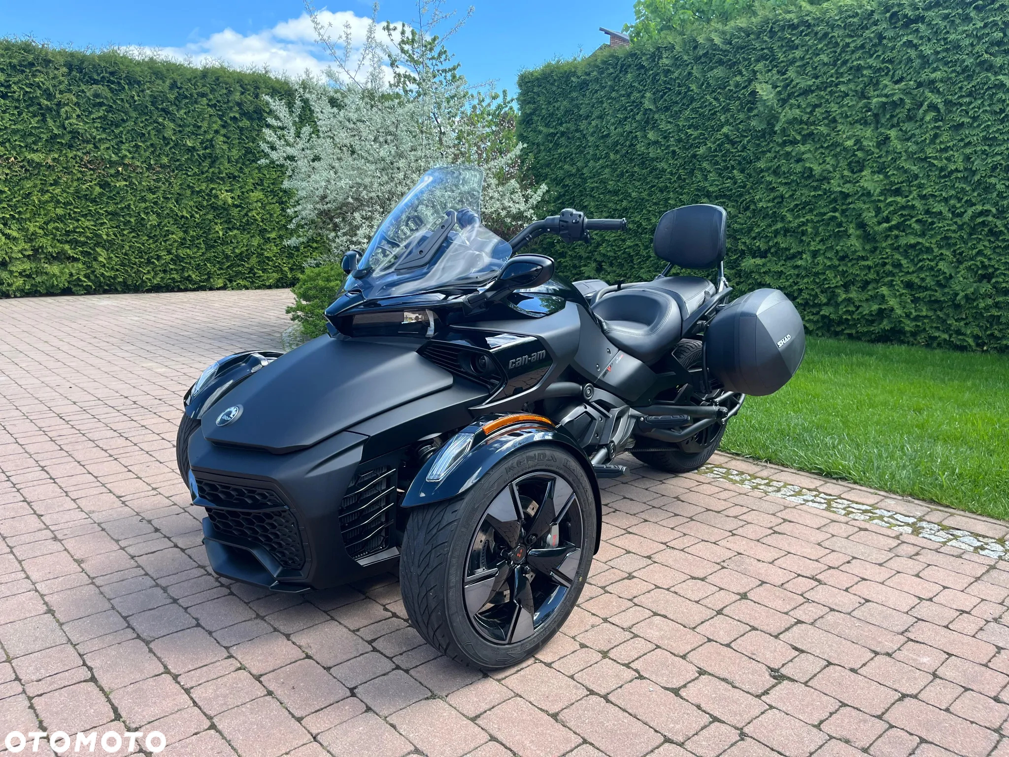 Can-Am Spyder - 2