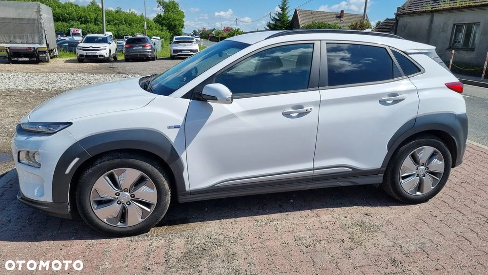 Hyundai Kona 64kWh Executive - 9