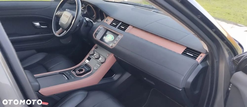 Land Rover Range Rover Evoque - 24
