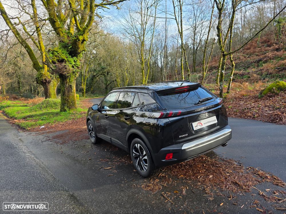 Peugeot 2008 - 4