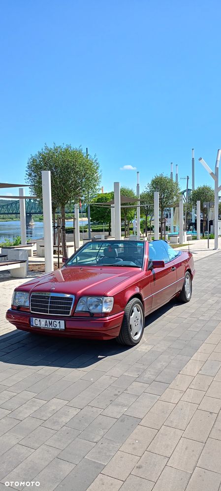 Mercedes-Benz W124