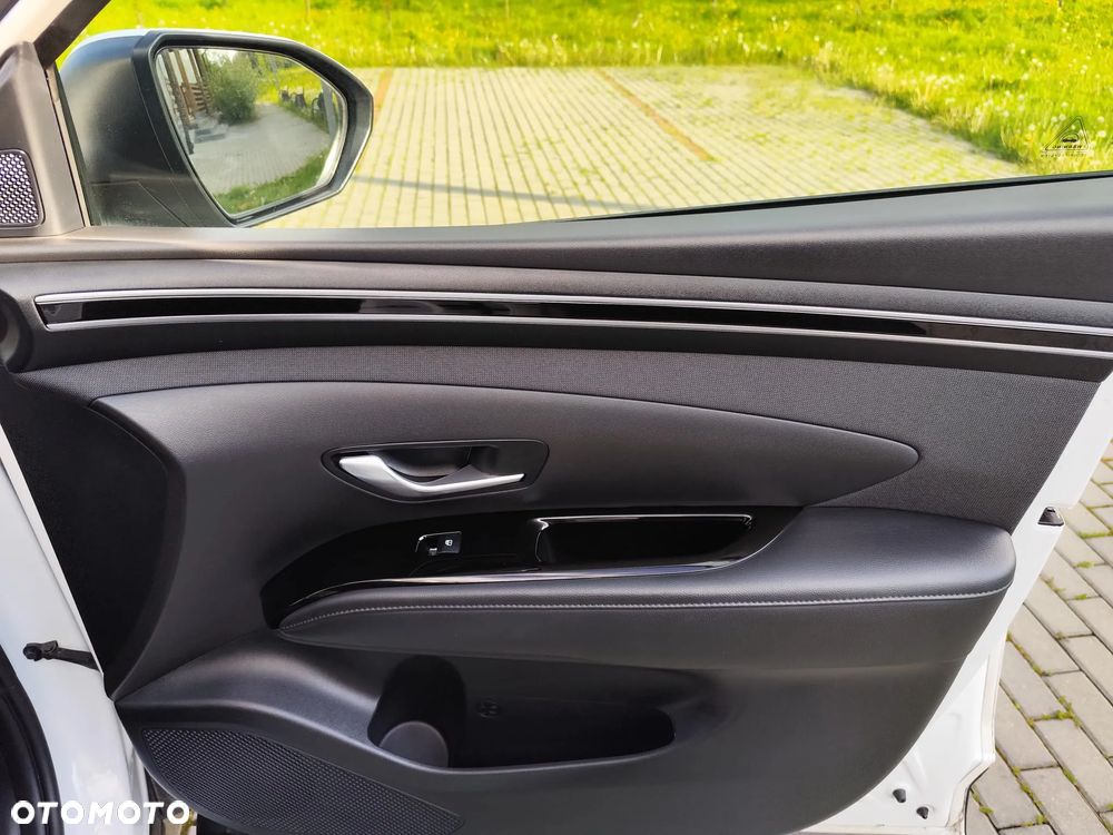 Hyundai Tucson 1.6 T-GDi HEV Executive 2WD - 9