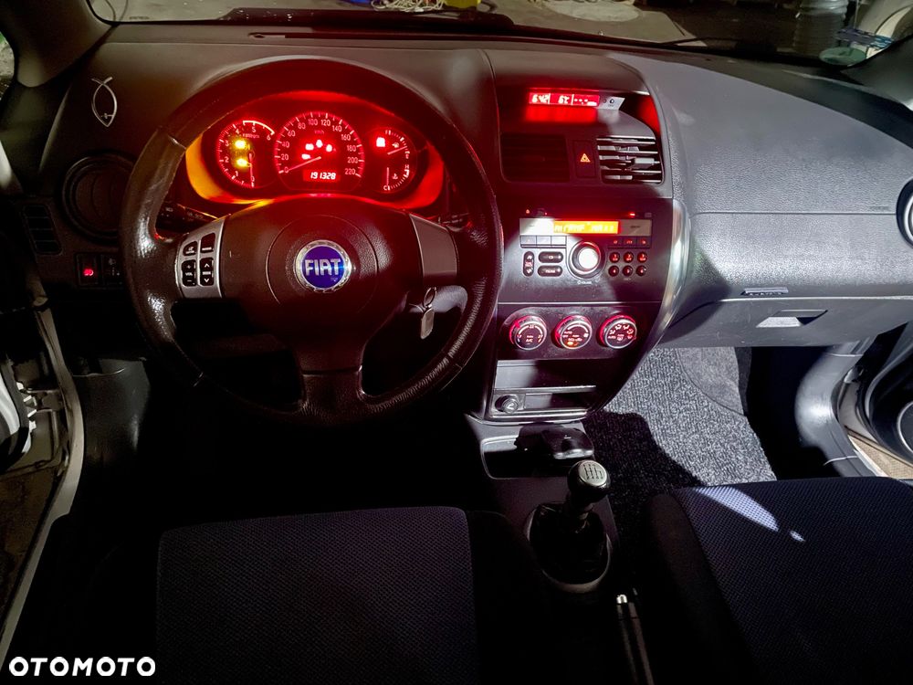 Fiat Sedici 1.9 Multijet DPF 4x4 Emotion - 15