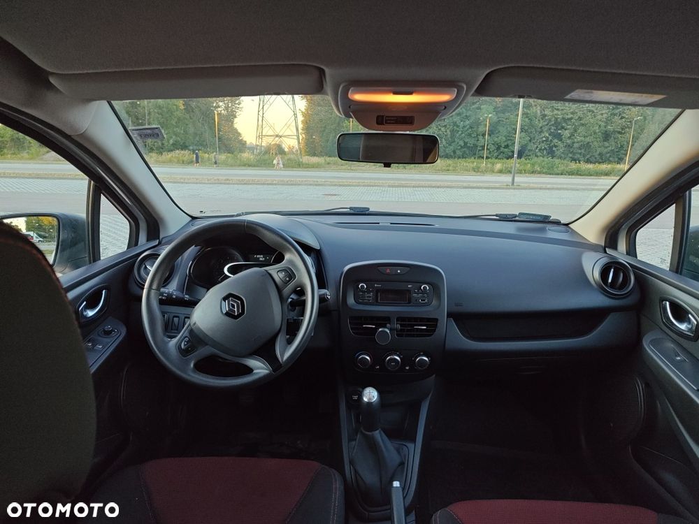 Renault Clio - 8
