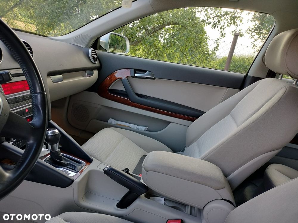Audi A3 3-drzwiowe 1.4 TFSI S tronic Ambiente - 12
