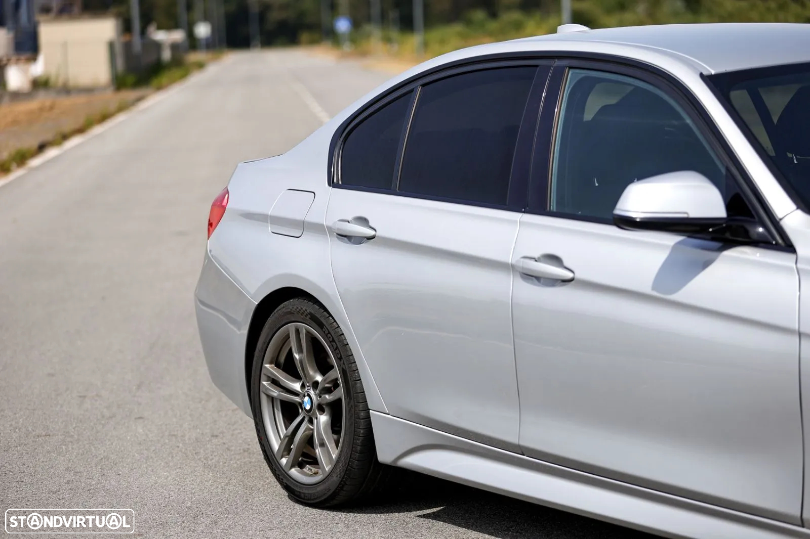 BMW 320 d xDrive Auto - 4