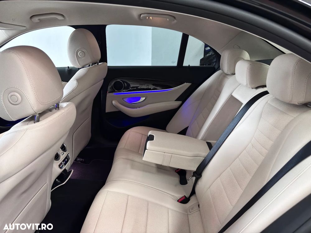 Mercedes-Benz E 300 de 4Matic 9G-TRONIC Avantgarde - 19