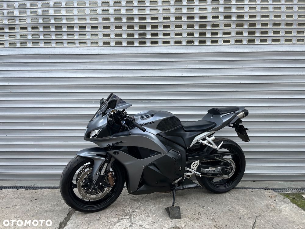 Honda CBR - 29