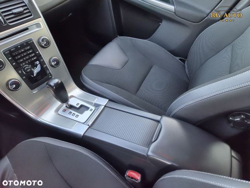 Volvo XC 60 - 35