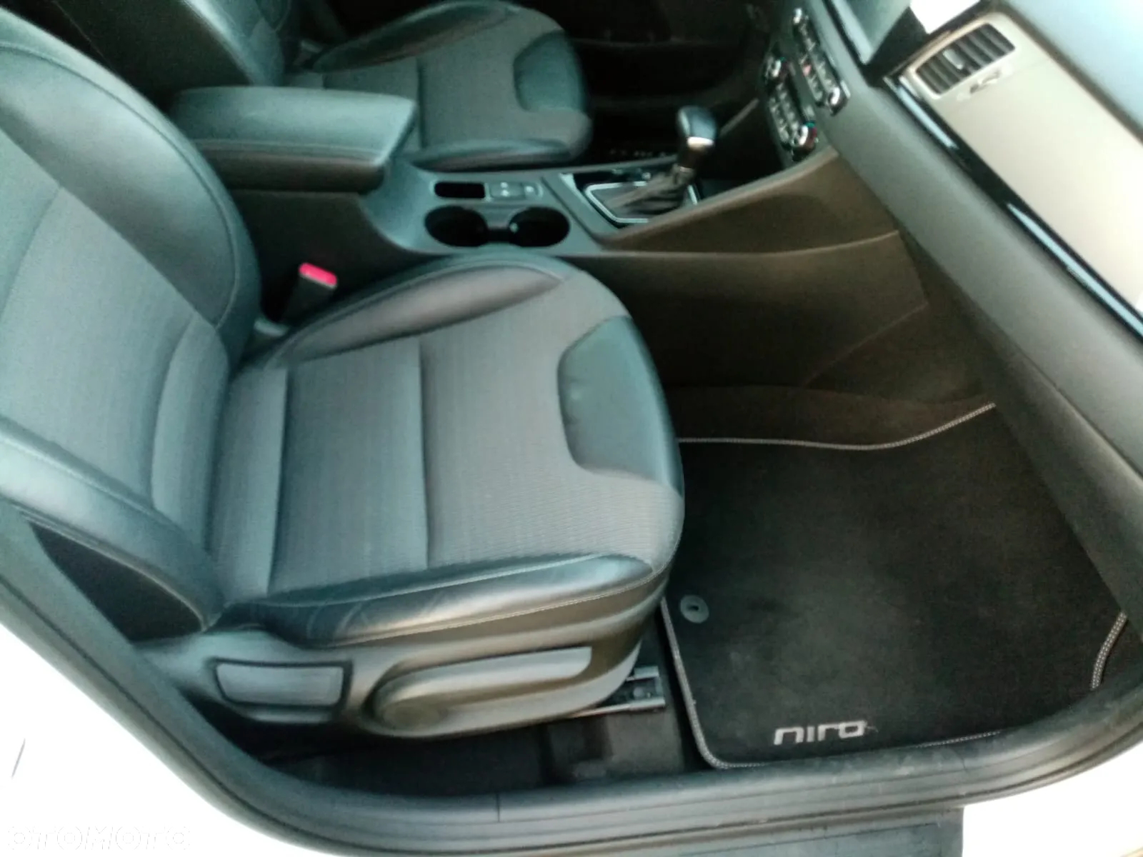 Kia Niro 1.6 GDI Hybrid M - 4