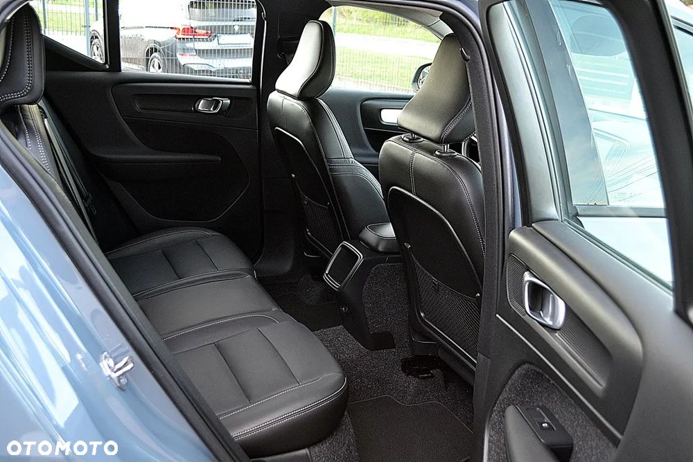 Volvo XC 40 T3 Momentum - 17