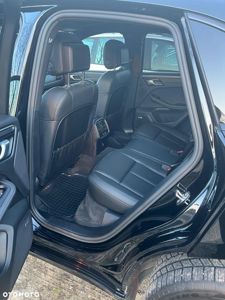 Porsche Macan Standard - 9