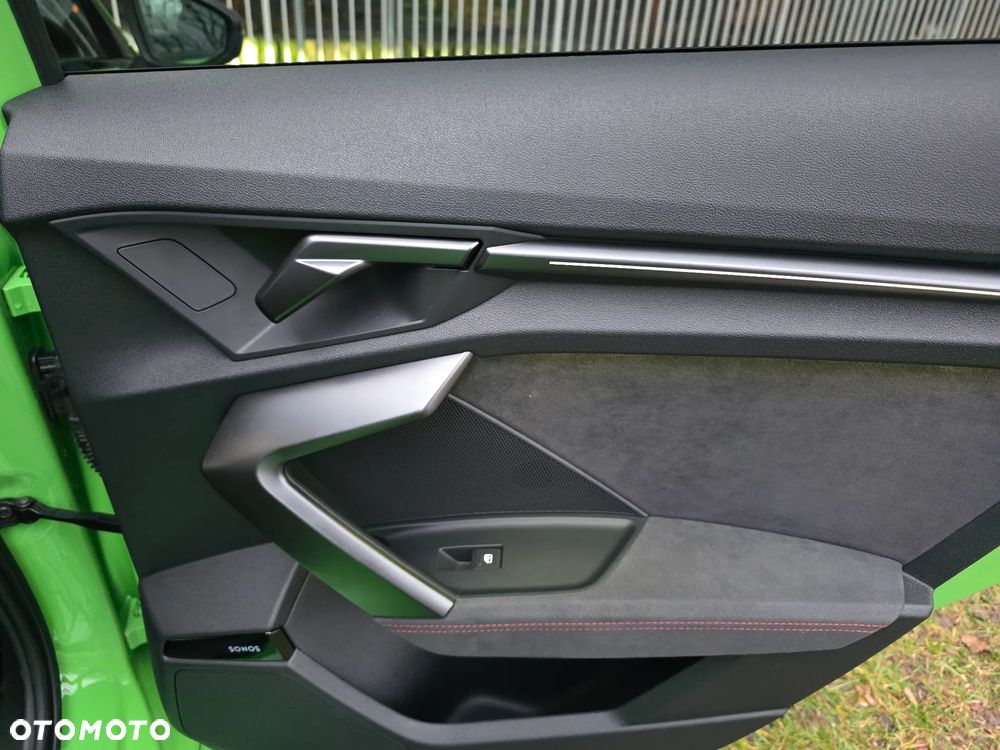 Audi RS3 Limousine TFSI Quattro S tronic - 32