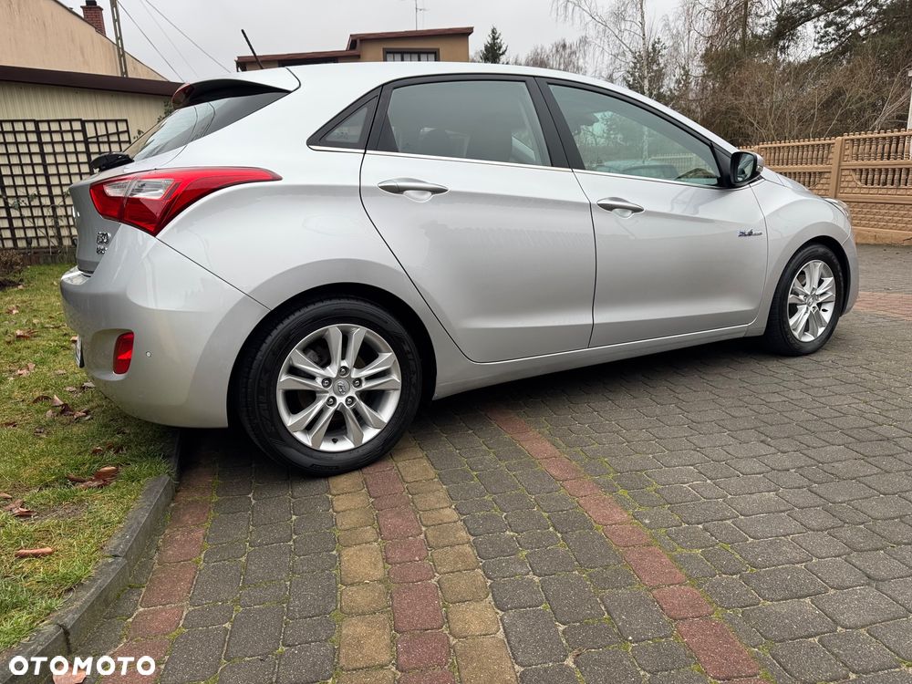 Hyundai i30 1.6 CRDi Premium - 9
