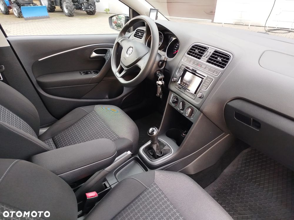 Volkswagen Polo 1.0 (Blue Motion Technology) Comfortline - 12