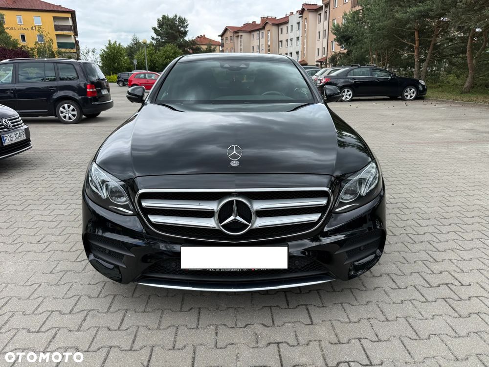 Mercedes-Benz Klasa E 220 d 4-Matic 9G-TRONIC - 4