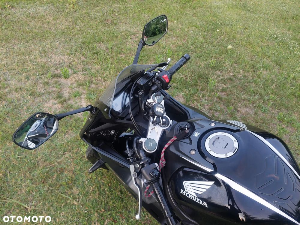 Honda CBR - 6