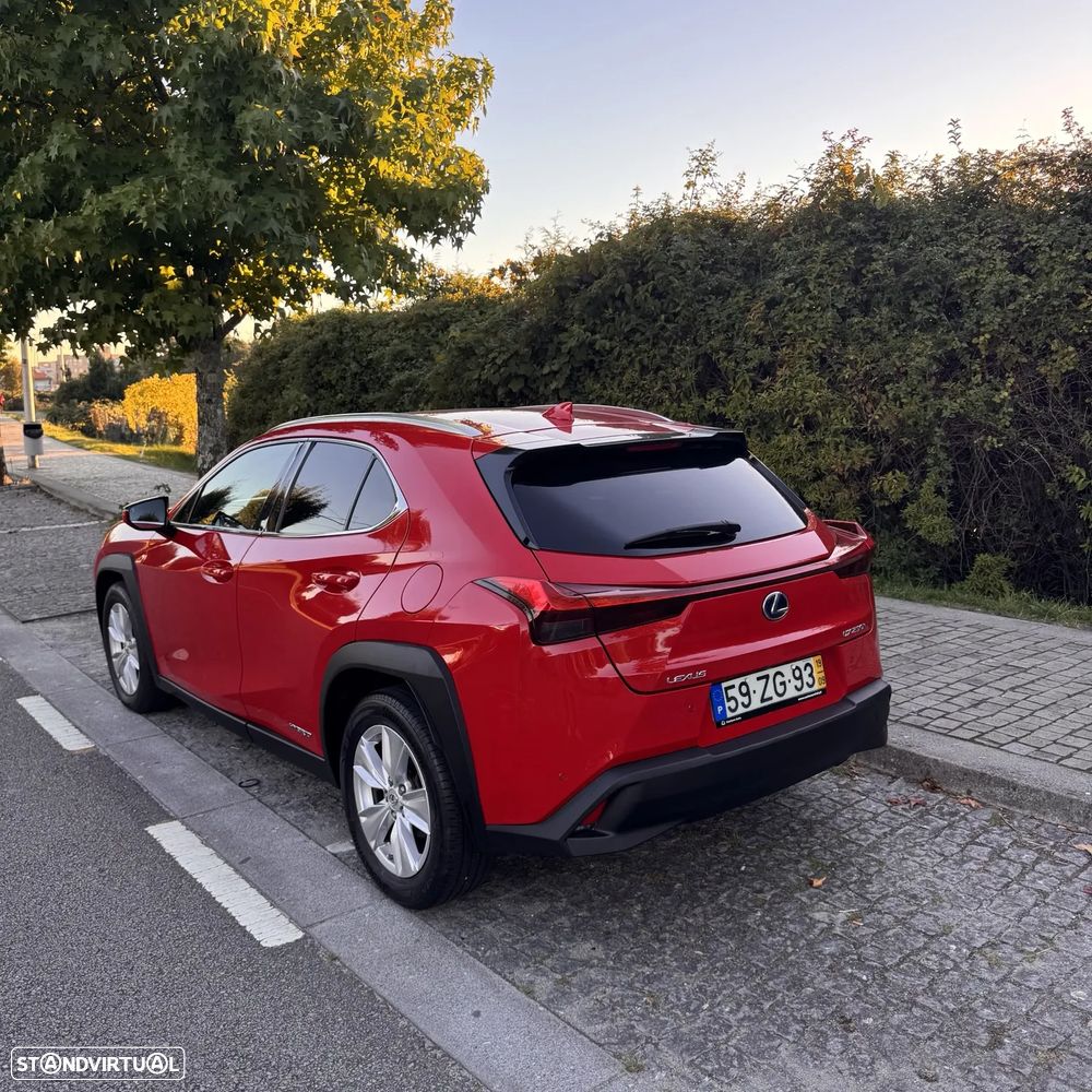 Lexus UX 250h Business - 5