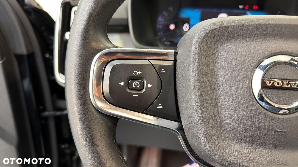 Volvo XC 40 B3 Core - 26