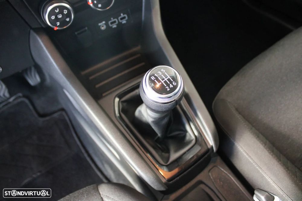 Renault Clio - 11
