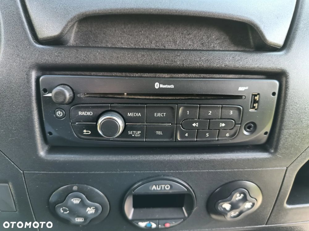 Renault Master 2.3 diesel 125kM 2014rok 3.5T UDOKUMENTOWANY PRZEBIEG, STAN BARDZO DOBRY!!! - 31