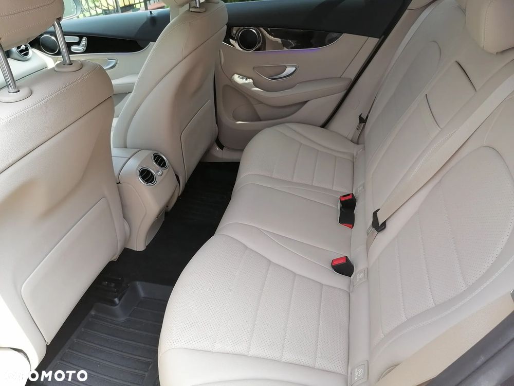Mercedes-Benz GLC 300 4-Matic - 10