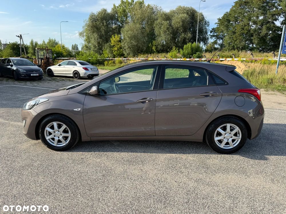 Hyundai i30 1.6 Style - 12