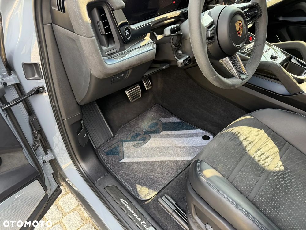 Porsche Cayenne - 12