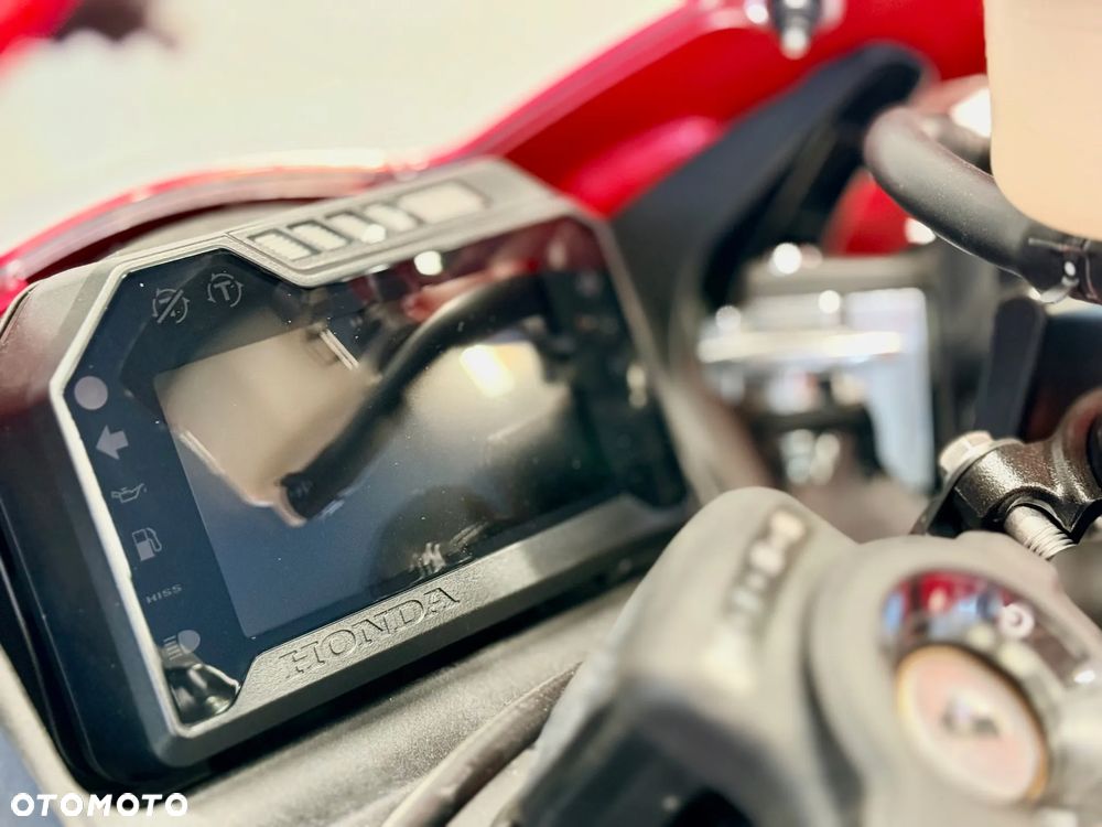 Honda CBR - 12