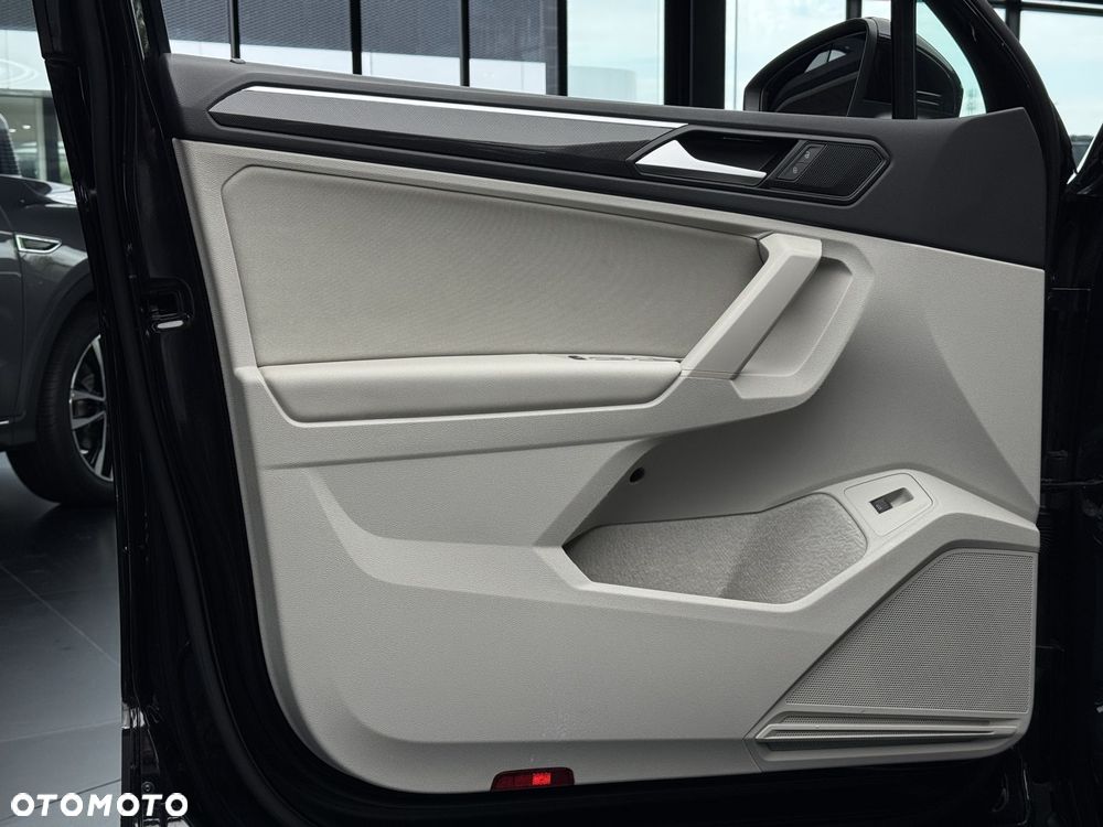 Volkswagen Tiguan 1.5 eTSI Elegance DSG - 14