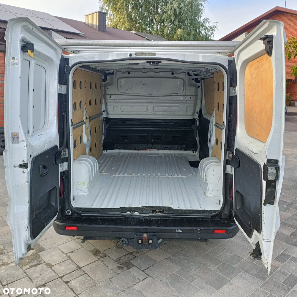 Opel Vivaro - 19