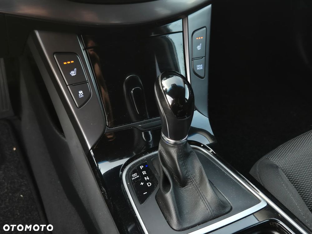 Hyundai i40 1.7 CRDi Automatik Premium - 24