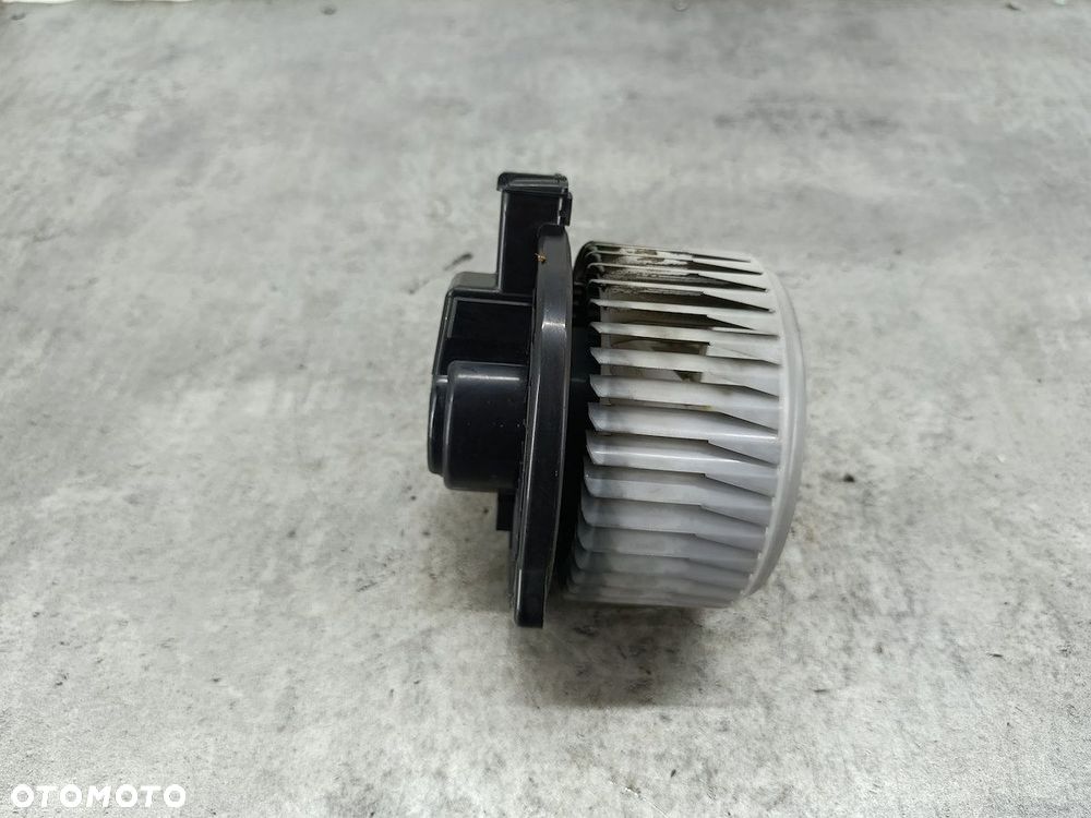 WENTYLATOR NAWIEWU, DMUCHAWA SUBARU LEGACY IV 272700-0221 2.0 16V - 5