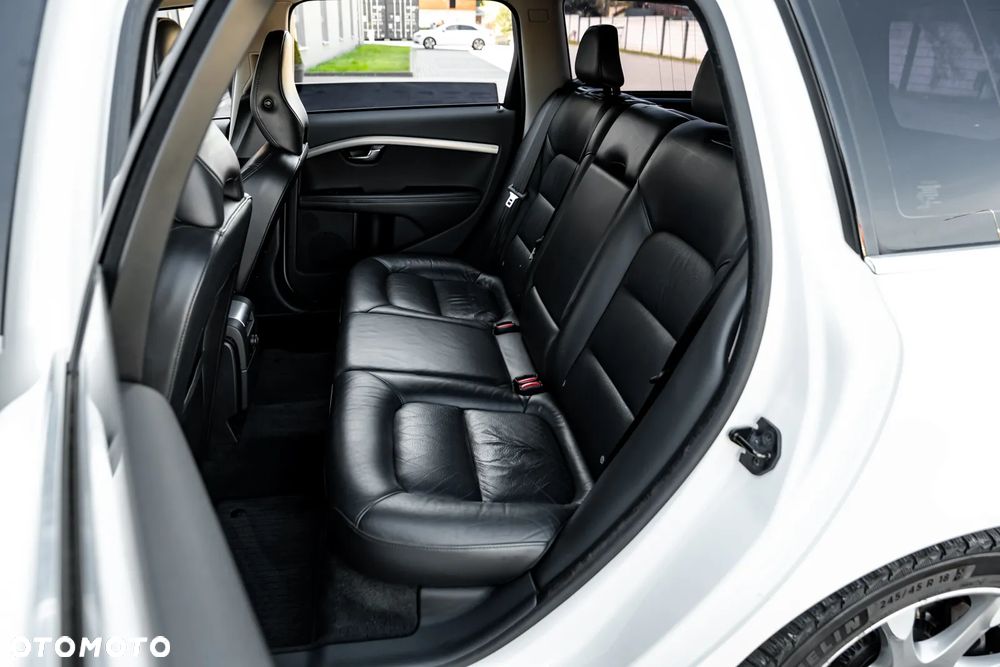 Volvo V70 D5 AWD Geartronic Edition Pro - 23