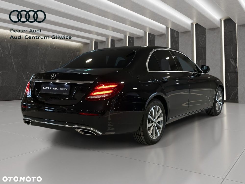 Mercedes-Benz E-Class 2017 photo 5