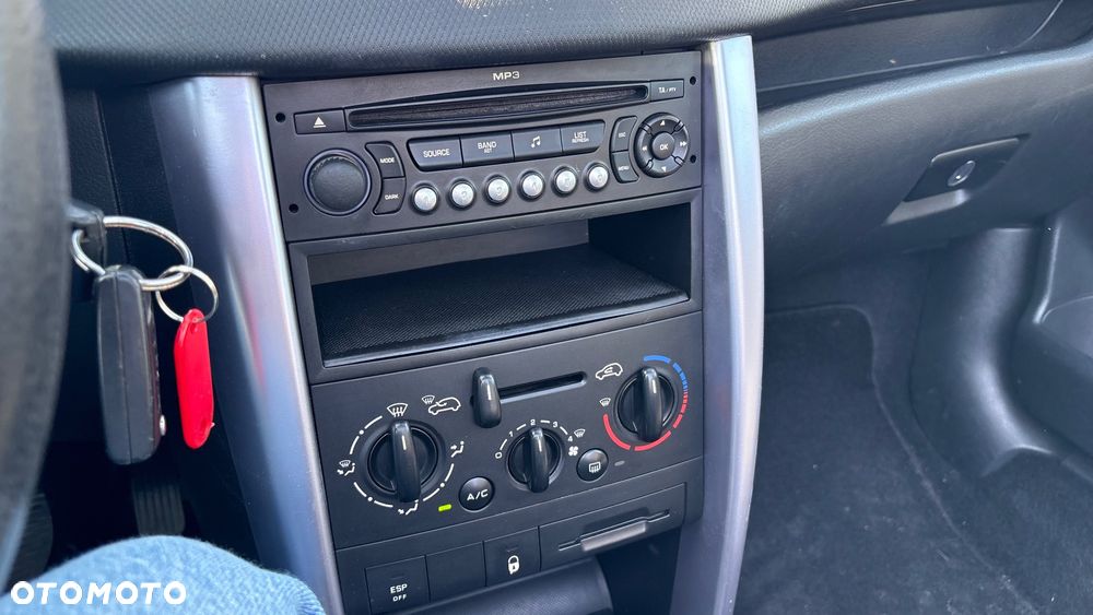 Peugeot 207 CC - 22