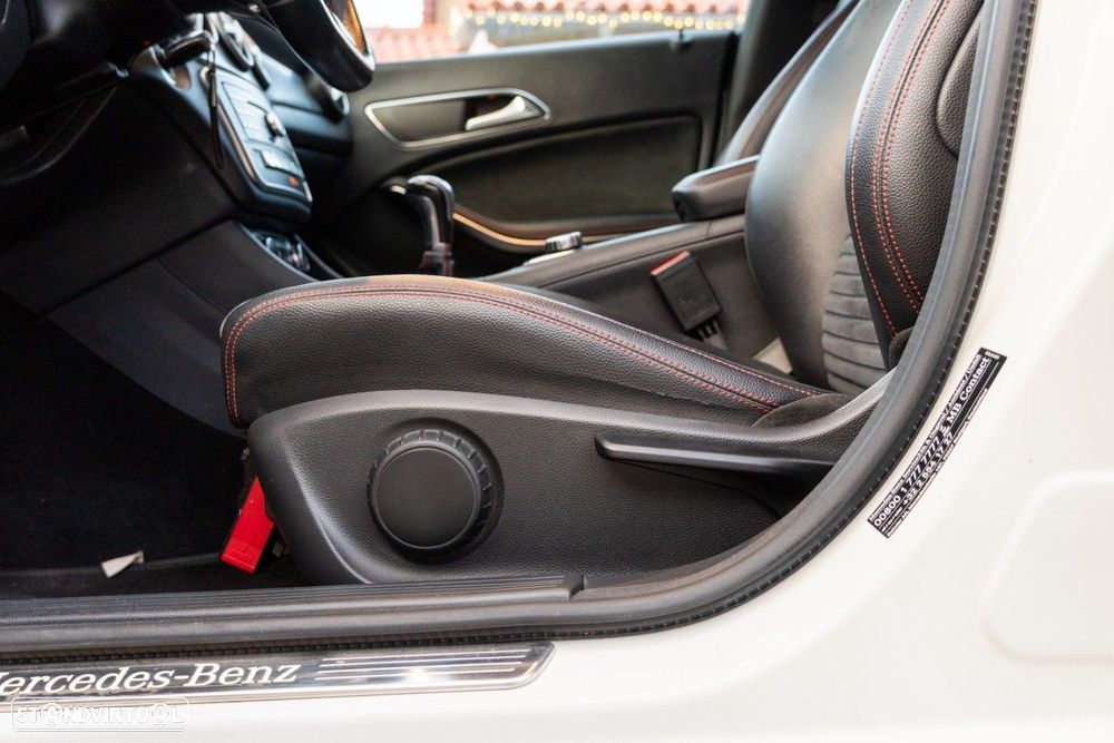 Mercedes-Benz CLA 180 d Shooting Brake AMG Line - 40