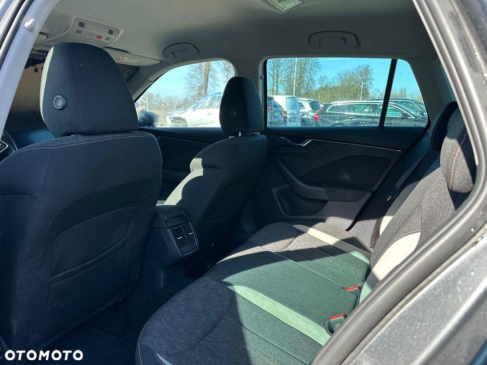 Skoda Kamiq 1.0 TSI Style DSG - 9