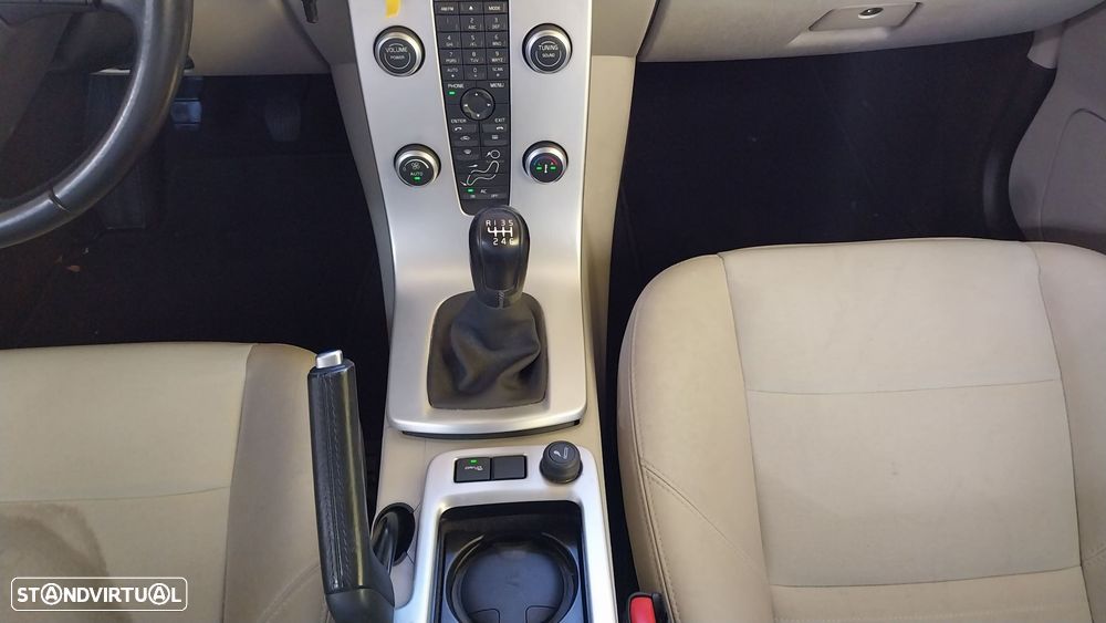 Volvo C30 1.6 D Drive 99g Momentum Start/Stop - 14
