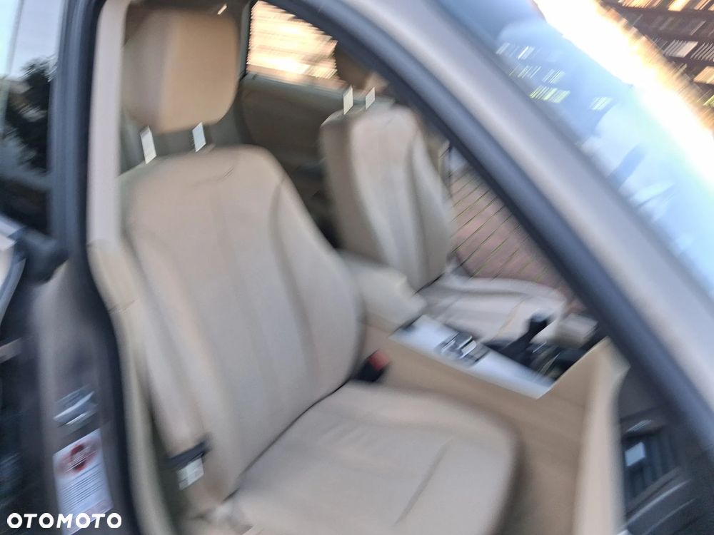 BMW 3GT 318d Luxury Line - 16