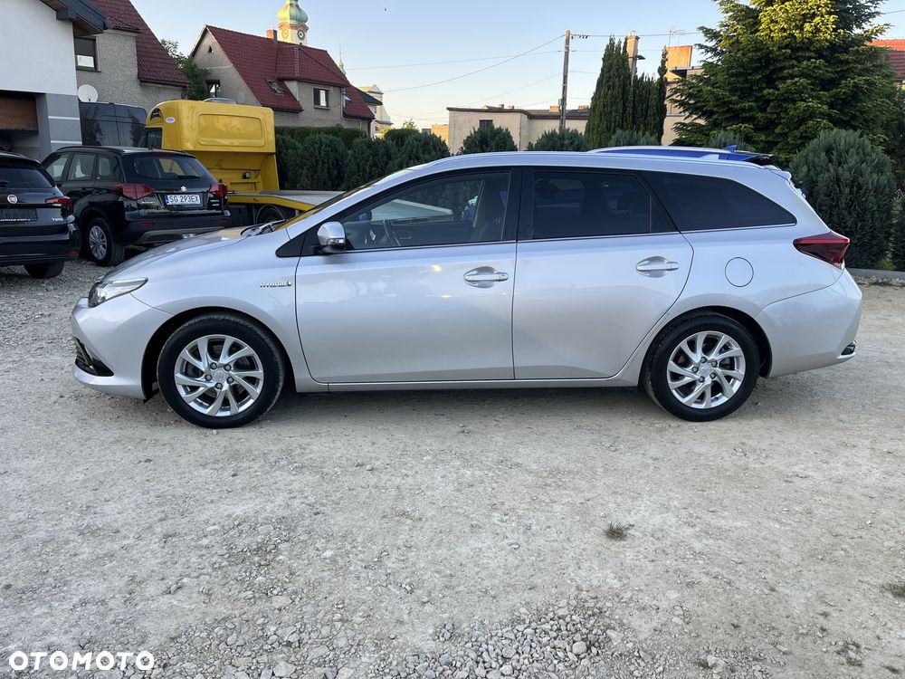 Toyota Auris - 4