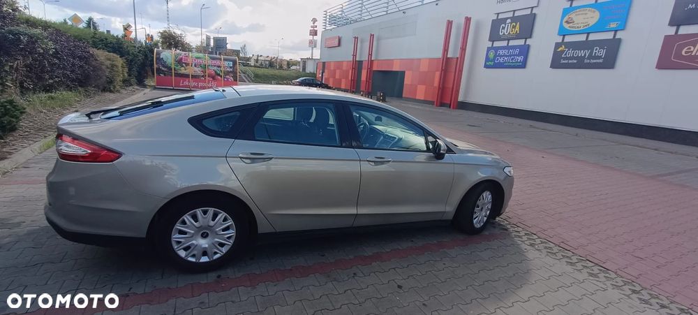 Ford Mondeo - 12