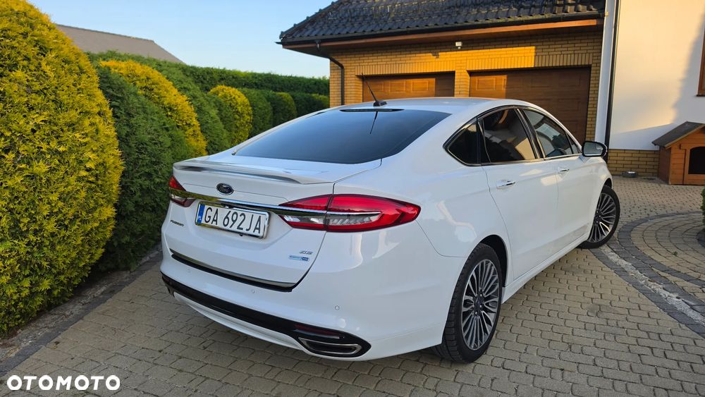 Ford Fusion 2.0 EcoBoost Titanium - 20