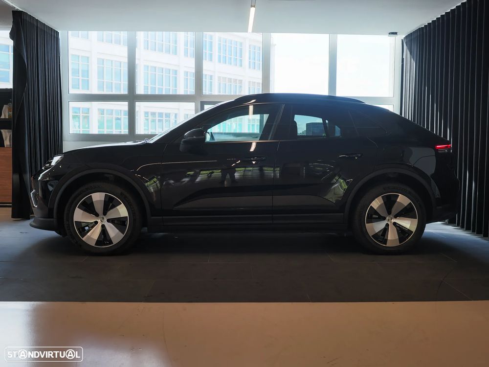 Porsche Macan Electric 4 - 8