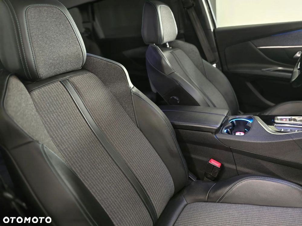 Peugeot 5008 BlueHDi 130 EAT8 Allure - 33